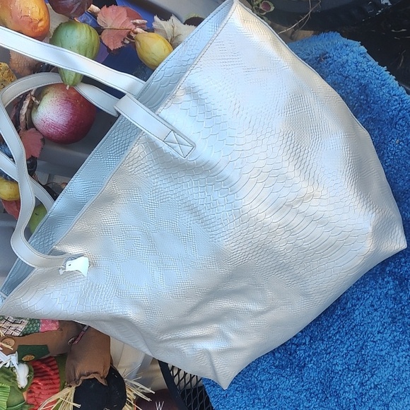 Silver Bag - Picture 5 of 11